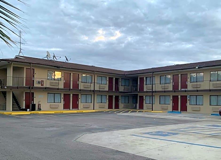 Red Roof Inn San Antonio E - Frost Bank Center 외부 사진