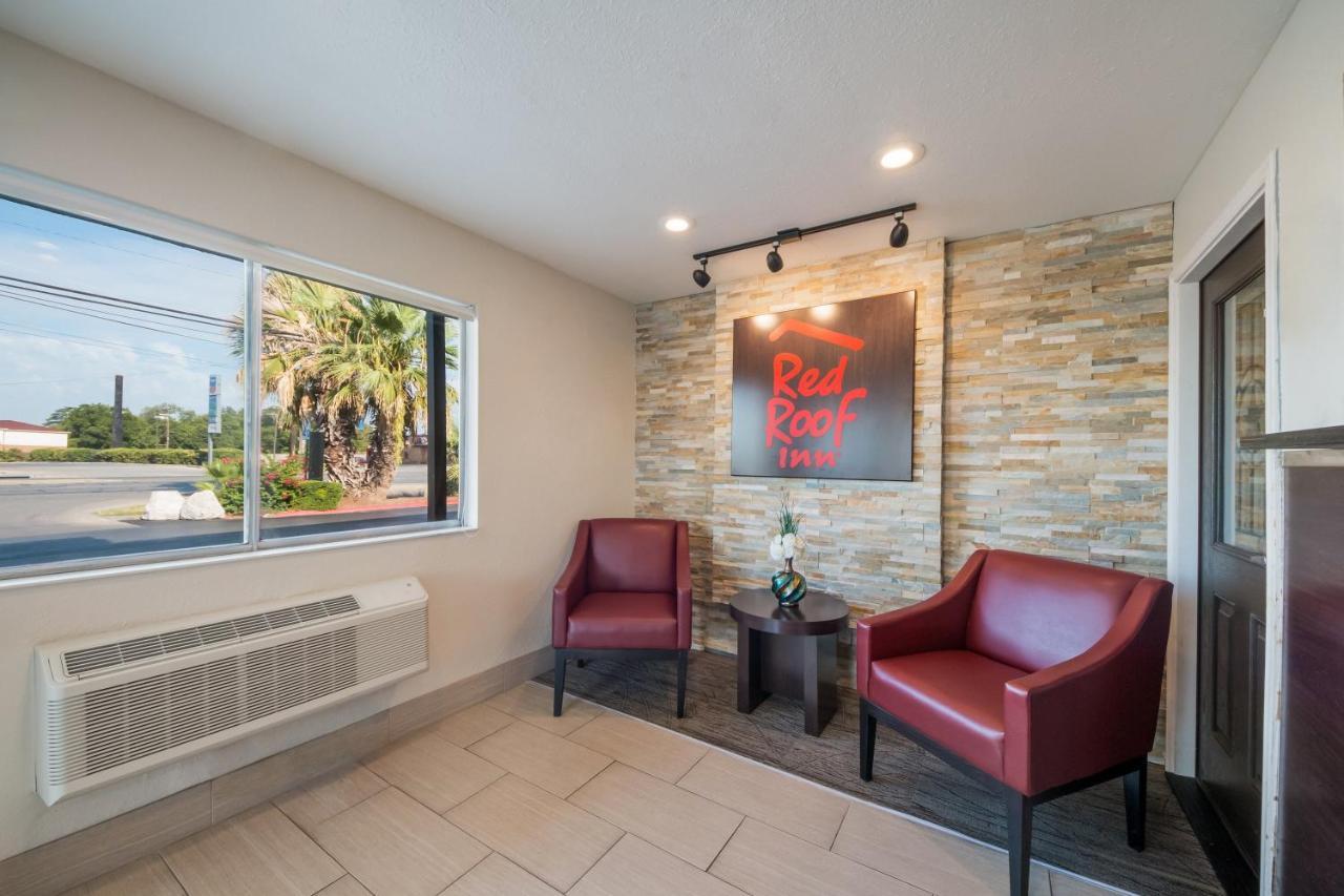 Red Roof Inn San Antonio E - Frost Bank Center 외부 사진