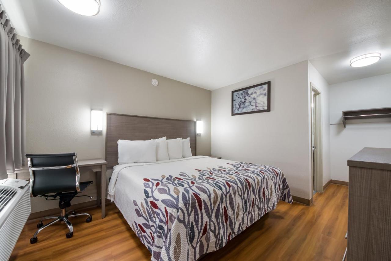 Red Roof Inn San Antonio E - Frost Bank Center 외부 사진