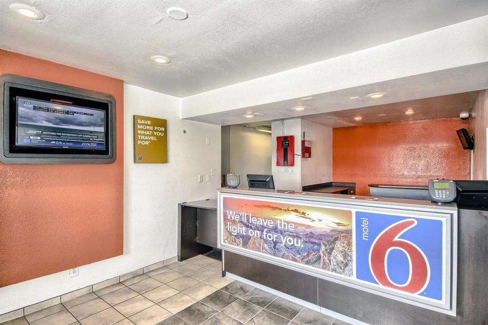 Red Roof Inn San Antonio E - Frost Bank Center 외부 사진