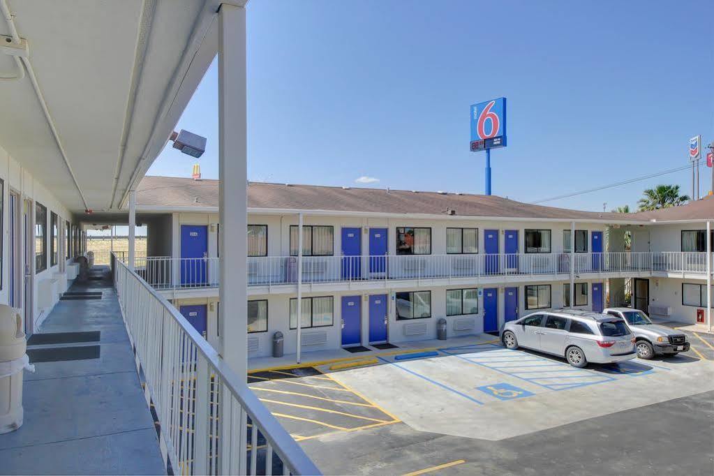 Red Roof Inn San Antonio E - Frost Bank Center 외부 사진